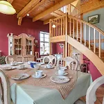 3 Bedroom Beautiful Home In Thandorf *