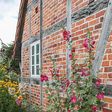 3 Bedroom Beautiful In *
