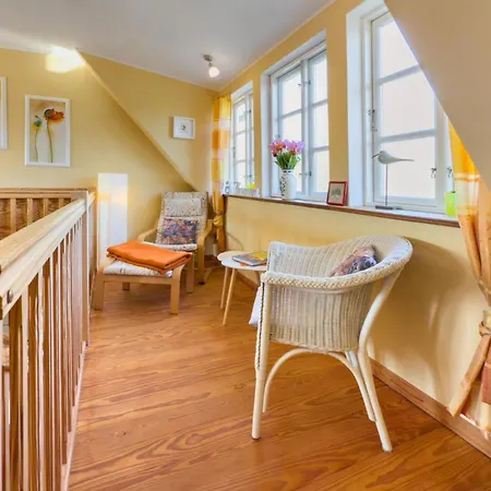 3 Bedroom Beautiful In 別荘 *