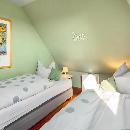 3 Bedroom Beautiful In * Thandorf